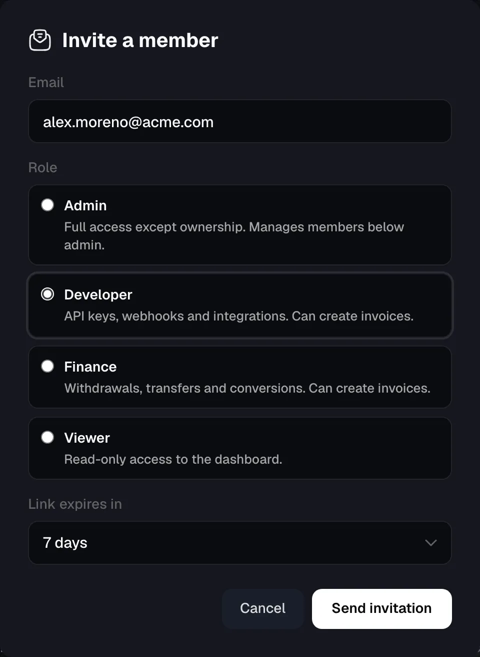 Invite a member dialog with an email address, the Developer role selected, and a link that expires in 7 days.